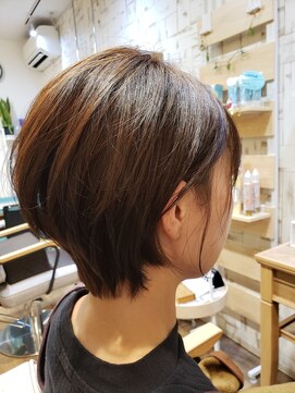 ルッカ ヘアーアンドスパ(lucca hair&spa) 耳かけショート