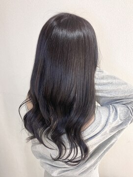 ニルバ(niLva) 暗髪でも垢抜け大人女子に 透明感アッシュグレー 大人ナチュラル