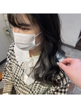 スクリバイタヒエ(SUKURI by tahie) #イヤリングカラー　#シルバーカラー