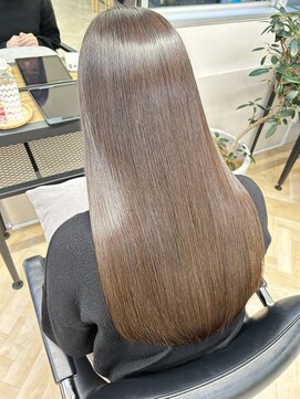 メルバイグラフ 梅田(mel by GRAFF) 「髪質改善で叶える憧れのツヤ髪ケア」