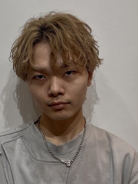 シャイン 大宮(SHINE) メンズカット/パーマ/ヘッドスパ/ブリーチ/眉毛/韓国/大宮/Men's