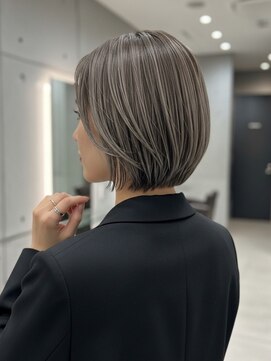 エル 新小岩(elu) 新小岩/ショート/ブリーチなしカラー/白髪ぼかし/ハイライト