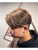 ライズ 渋谷店(RISE)&nbsp;刈り上げフェードニュアンスパーマメッシュカラー