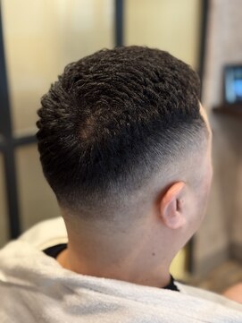 キタセンジュバーバー バイ ティーズ(KITASENJU BARBER by T's) 濡れパン