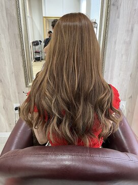 シオ 流山おおたかの森(Sio) 髪質改善ロングレイヤースタイル