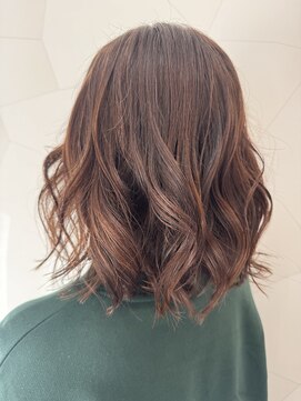 ティムール(TIMUR) 艶カラー×ミックスボブ