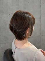 ヘアアンドデザイン ネイビー(Navy)&nbsp;レイヤーボブ イヤリングカラー