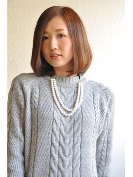 デフィー(Defi) チェスナットブラウン×前下がりボブ