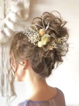 ヘアセットサロンシャルメ 梅田店(Hair Make Salon CHARMER) 結婚式や二次会にもカジュアルなおだんごアップスタイル