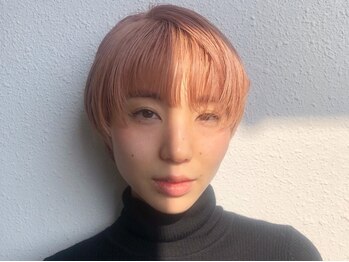 キャンバス(canvas)の写真/トレンド×最旬カラーで、似合うヘアをご提案。上質な大人のハイトーンカラーで、透明感あるスタイルに。