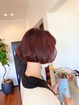 スリーバイザサロン(THREE by the salon)&nbsp;襟足スッキリ艶ピンク