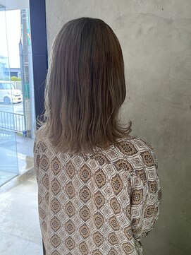 サラジュ 川西店(SARAJU) ペールベージュカラー