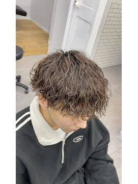 オムデュー(HOMME DEUX) 【KAITO】緩め波巻きツイストスパイラルパーマ！