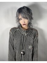 トリットフューアトリット(Hair & Make studio Tritt fur Tritt) Roots Blue