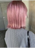 ハイトーンホワイトブロンドピンクタッセル外ハネボブイメチェン