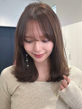 ノイカーム(noi Calm) 顔周りレイヤーカットくびれヘアミルクティーベージュカラー