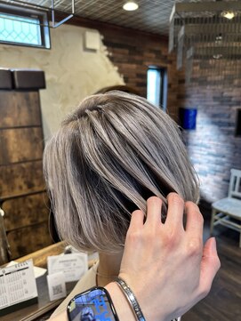 ヘアー クリエイト カルバリ(HAIR CREATE Calbari) シャドールーツ×ゆるふわボブ