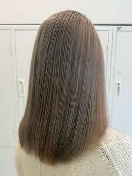 モク 立川(moc) 韓国風レイヤーカットブリーチダブルカラー前髪