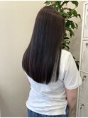 オリーブベージュ