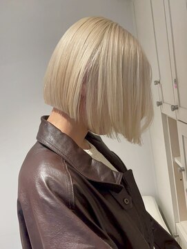 ベレーザ 渋谷(BELEZA) 17000抜きっぱなしブロンドホワイトブロンド韓国ミニマルボブ