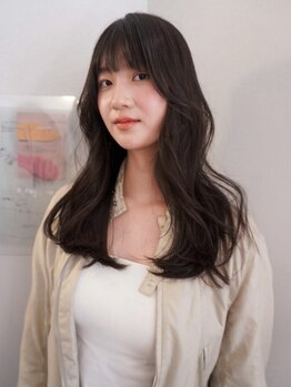 ノエマ(NOEMA)の写真/【大人女性のための垢抜けデザイン】上品×トレンド。ツヤと色持ちにこだわったワンランク上のスタイルへ