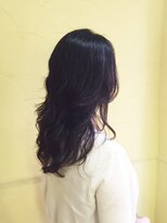 バグ 恵比寿(Bug)&nbsp;ゆるいウェーブでエレガントなデジタルパーマロング