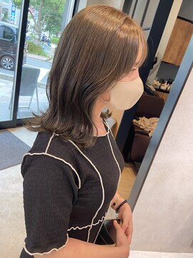 ロンドプロフィール 浦和(Lond profil) 顔まわりカット　ミディアム　グレーベージュ　haruhi【浦和】