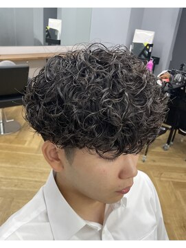アレス バイ シカ 神戸三宮元町店(ALLES by Cica) 神戸／三ノ宮／元町メンズサロンハードスパイラルパーマ
