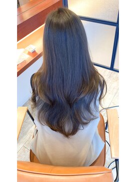 マーリャヘアー(mallia hair) レイヤースタイルレイヤーカットロングレイヤー小顔スタイル