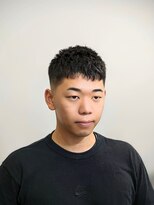 ルカル(Rukar) バーバースタイル クロップフェードカット スキンフェード