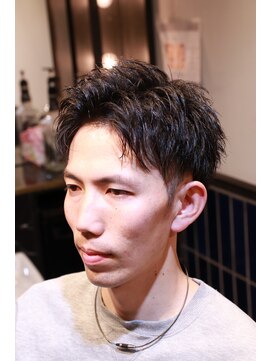ツーエイチ 新宿(2H) アップバングショート
