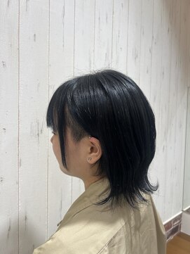 ファン(FAN) ウルフカット