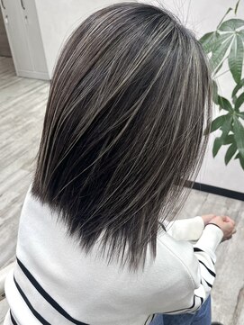 ベルヘアーデザイン 堺東(Belle hair Design) ハイライトイルミナカラーグレージュ韓国風堺東オリーブアッシュ