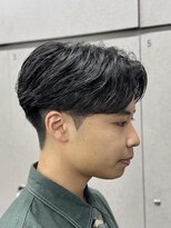 ニコ トウキョウ ロジック(nico TOKYO Logic)&nbsp;メンズセンターパートウルフセンターパートニュアンスパーマ襟足