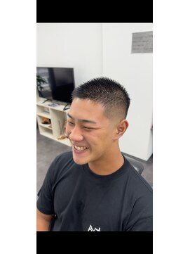 クリッパーズ 坊主フェード