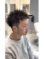 アヴァンス 広島本通店(AVANCE.) MEN’S HAIR/サーフカール/刈り上げセンターパート/広島