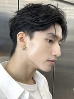 レタッチバイフィフス 大阪梅田(RETOUCH by fifth)&nbsp;大阪梅田フェザーパーマニュアンスパーマセンターパートフェード