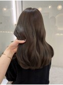 透明感オリーブベージュ