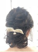 ボブスタイルからのヘアーアレンジです。