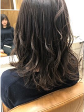 カーサ バイ ハミュウ たまプラーザ(CASA by Humium) 20代30代40代◎細やかハイライトでオシャレな大人髪スタイル