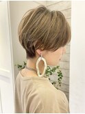前髪ありハンサムショート☆ハイライトベージュ