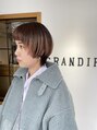 グランディール(Grandir)&nbsp;ショートに飽きたら少しデザインを入れてオシャレに♪