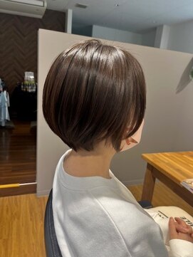 ルヴァンブルー 《ルヴァンブルー》ショートボブ