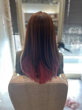 ヘアリゾートガーデンカルム(Hair Resort Garden CALM) インナーカラー×アクセントピンク