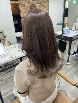 プライズ アイリス 池袋東口店(prize Iris) グレージュグラデーションカラー