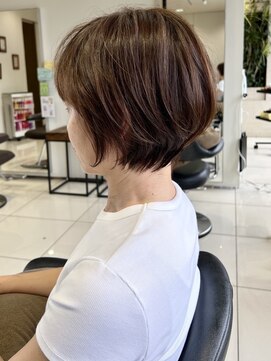 ラック 由比ヶ浜(LUCK) ショートボブ×ナチュラルハイライト