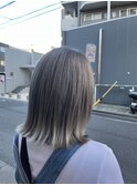 切りっぱなしグレージュ