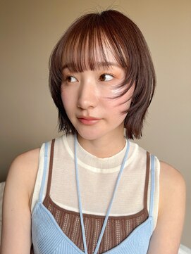 ニモ(NIMO.) レイヤーボブ切りっぱなしボブ色素薄めカラーシースルーバング