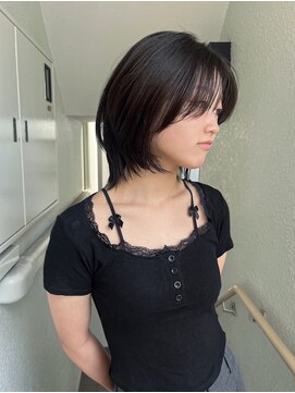 ローレンジウ(LOREN JU) ミディアムヘア/暗めカラー/グランマッシュ/名駅/レイヤーカット