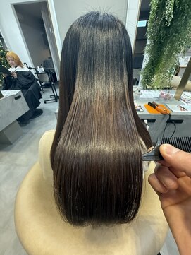 話題の髪質改善＆CUTで美髪ロングヘアに◎/圧倒的技術の髪質改善